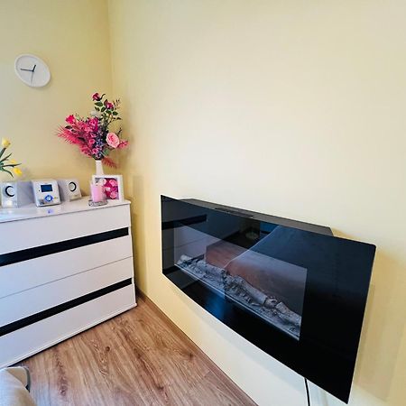 Wolnosci 21 Jelenia Gora Apartment Luaran gambar
