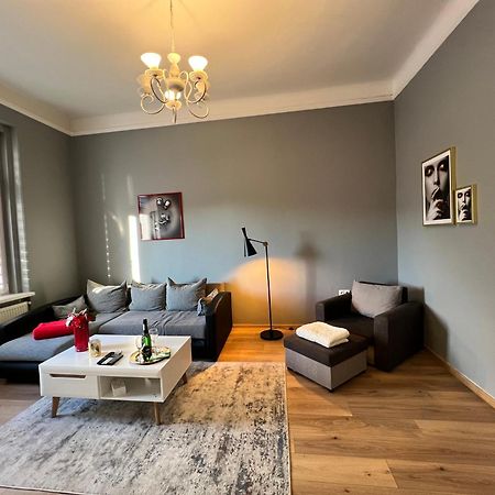 Wolnosci 21 Jelenia Gora Apartment Luaran gambar