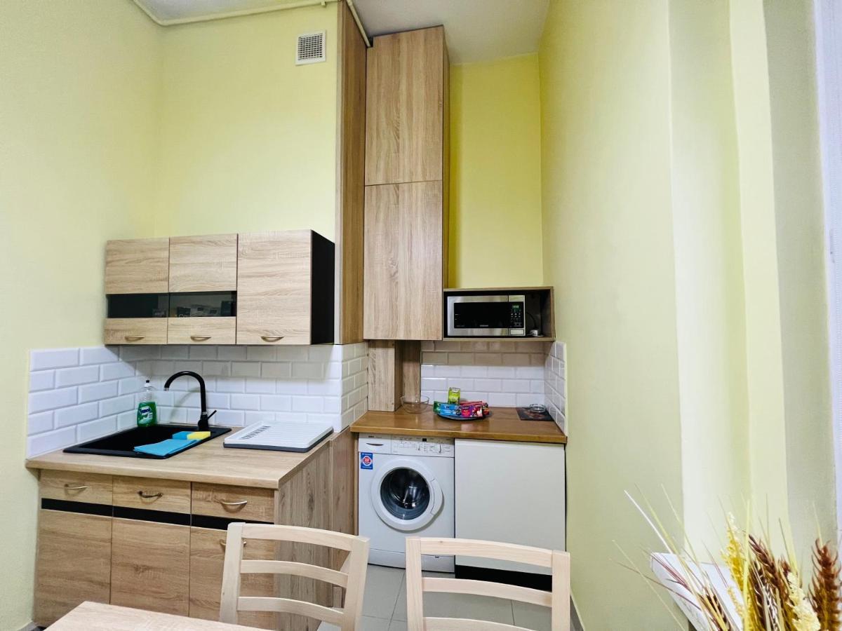 Wolnosci 21 Jelenia Gora Apartment Luaran gambar