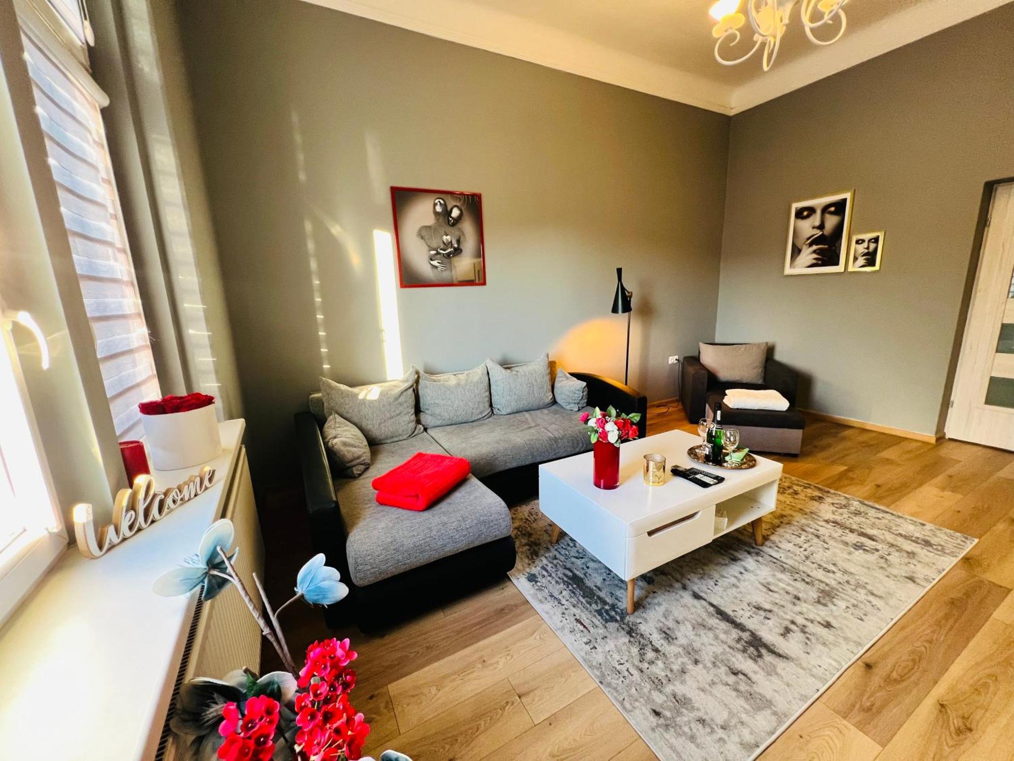 Wolnosci 21 Jelenia Gora Apartment Luaran gambar