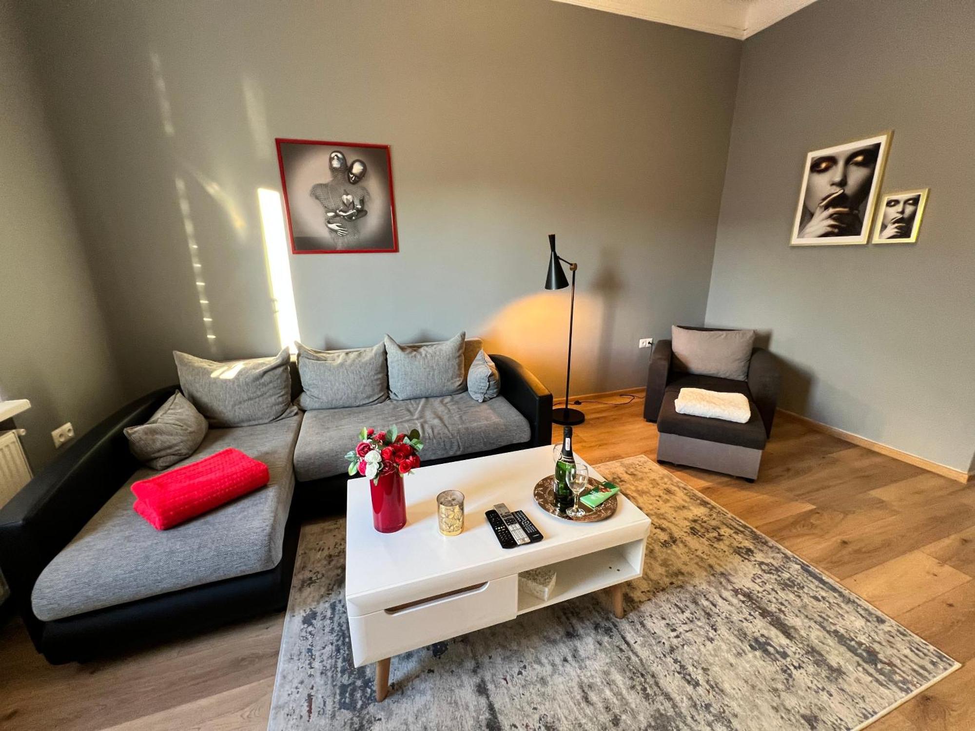 Wolnosci 21 Jelenia Gora Apartment Luaran gambar