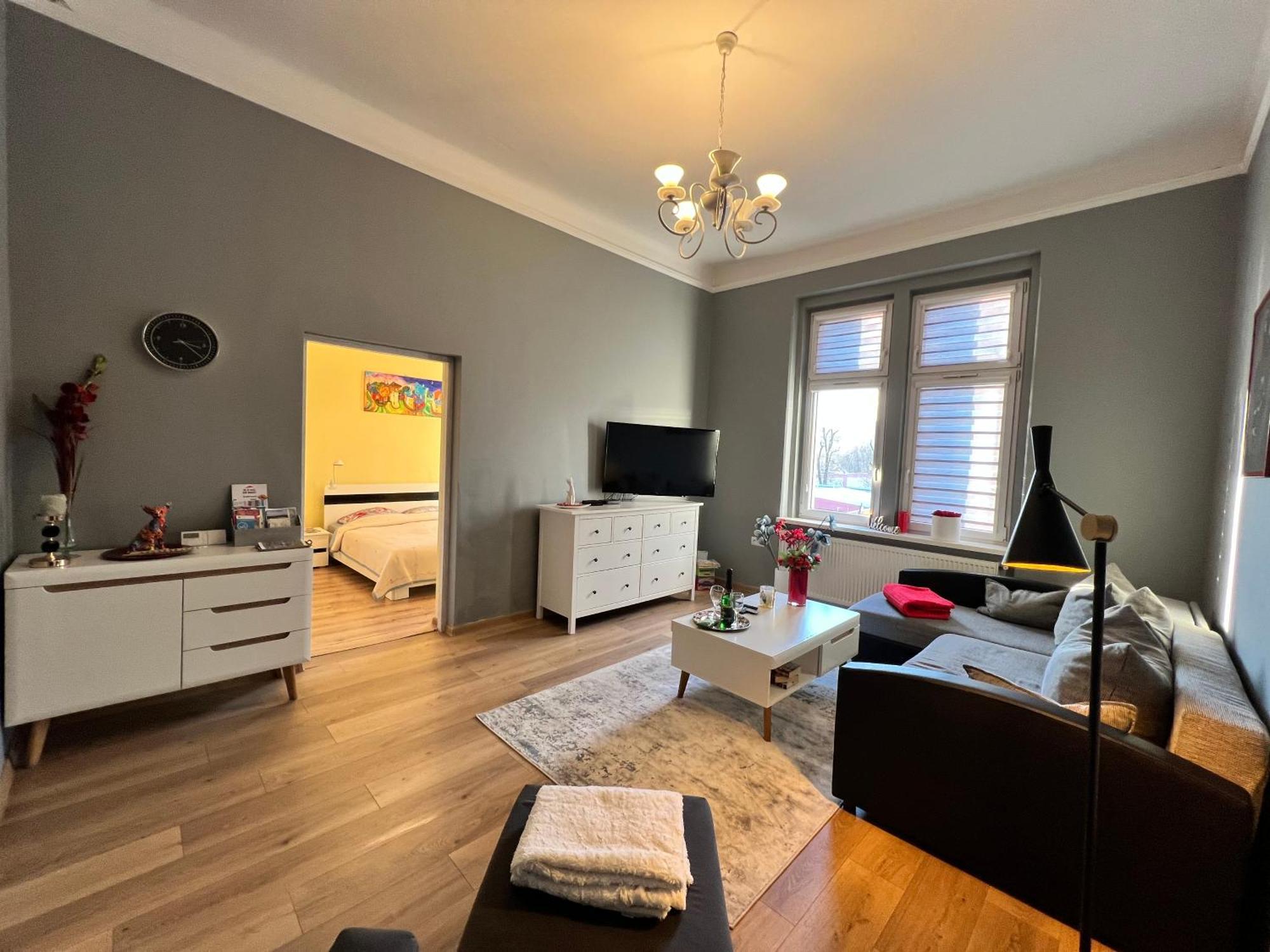 Wolnosci 21 Jelenia Gora Apartment Luaran gambar