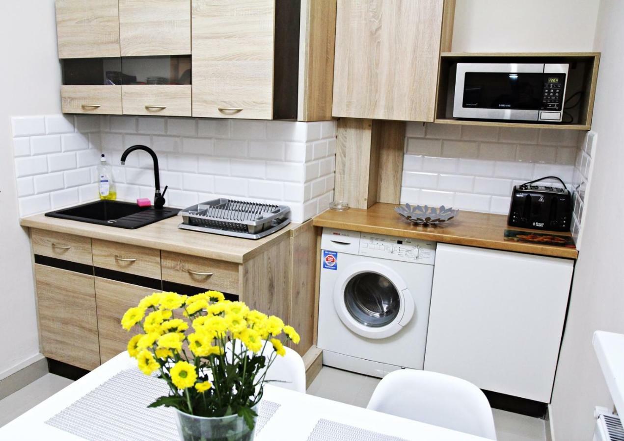 Wolnosci 21 Jelenia Gora Apartment Luaran gambar